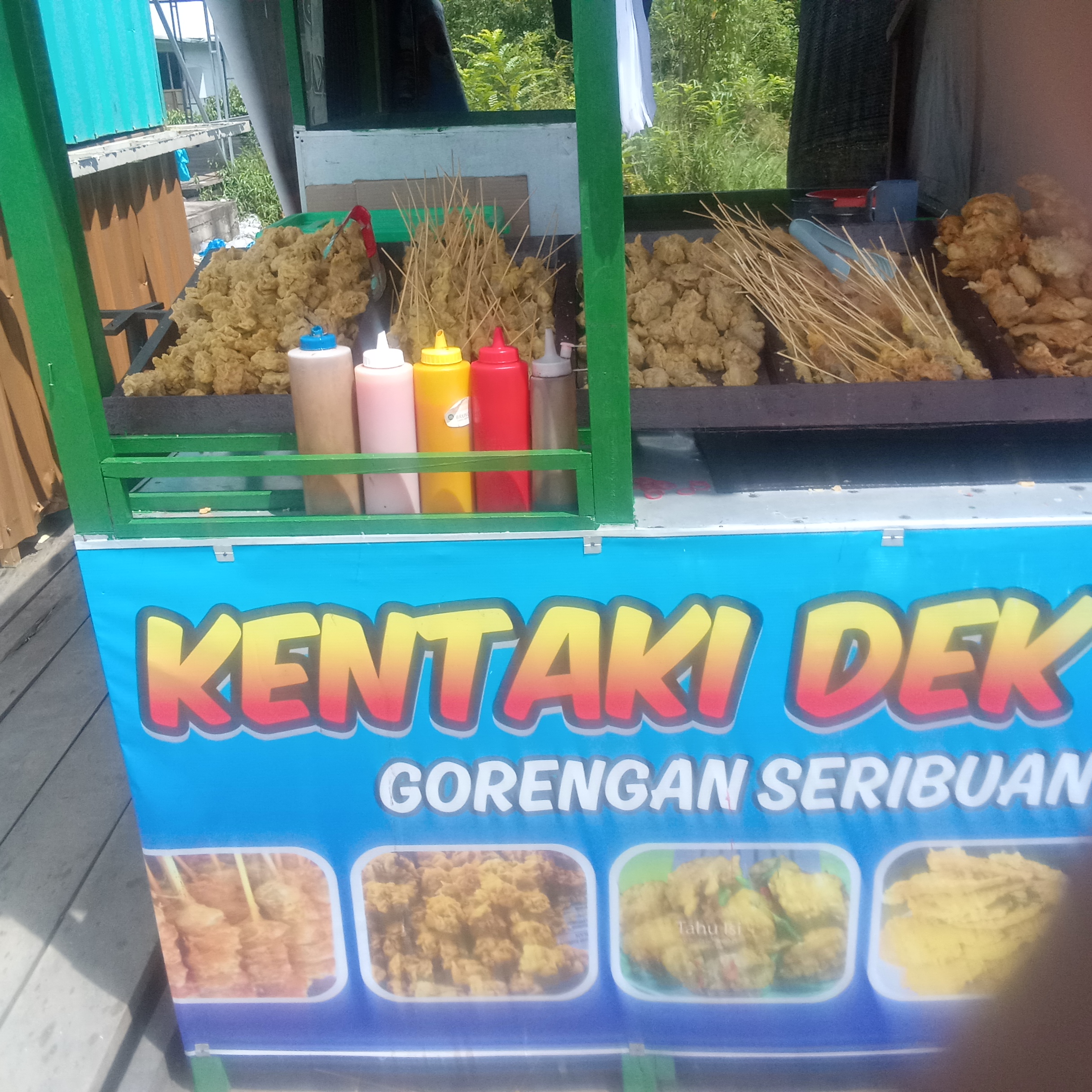 Kentaki dek zie